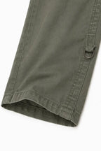 Women's Wide-Leg Cargo Pants with Relaxed Fit & Multiple Pockets - Close Up Hem
