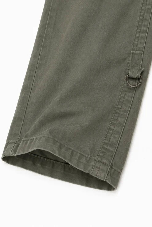 Women's Wide-Leg Cargo Pants with Relaxed Fit & Multiple Pockets - Close Up Hem